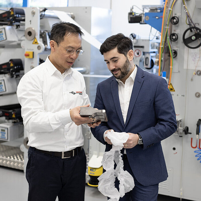 Demostración de sonotrodo de anclaje de hilo elástico